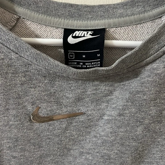 Nike Sweater w/ pouch in the back (rare) item - M - Picture 7 of 7